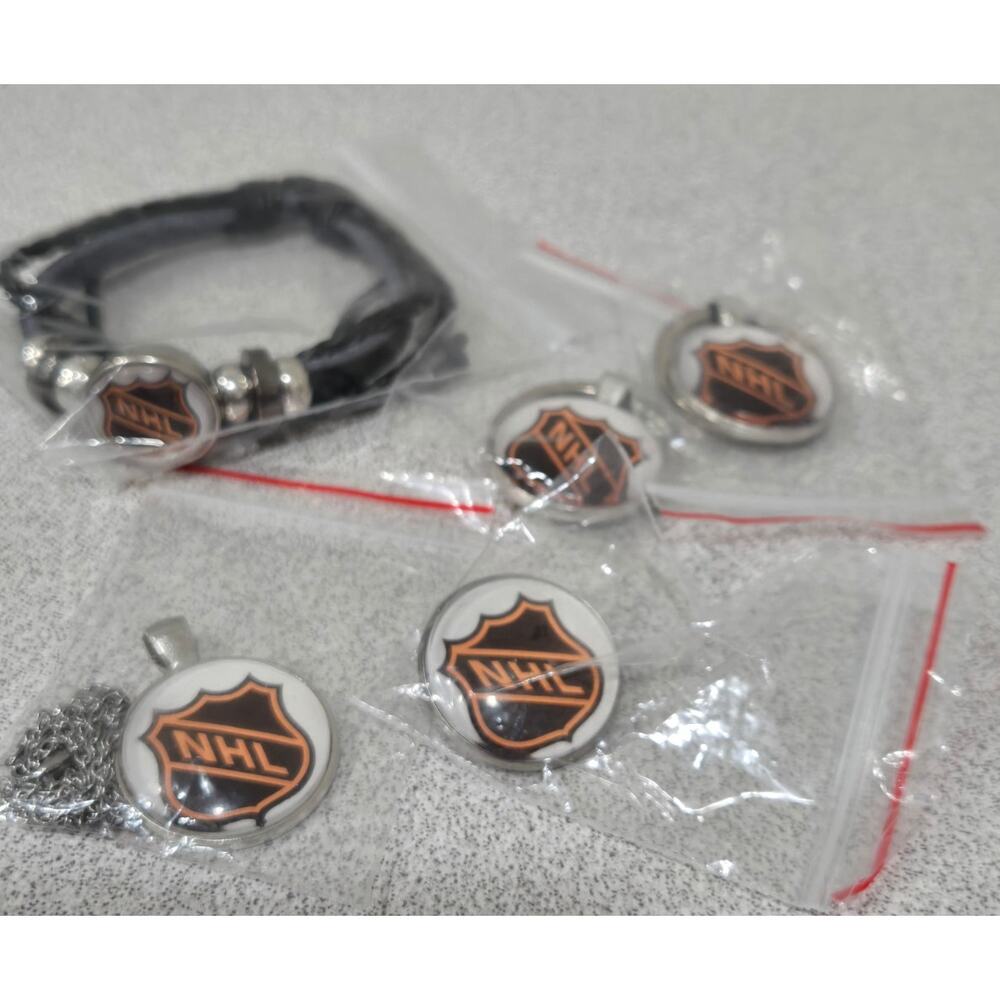 NHL 5 Piece Jewlery Set Bracelet 2 Keychains Neclace And Pin NWOTS
